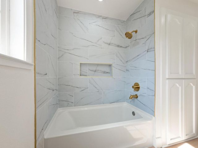 1526 W Monterey Ave, Stockton, CA 95204