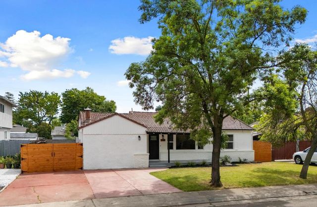 1526 W Monterey Ave, Stockton, CA 95204