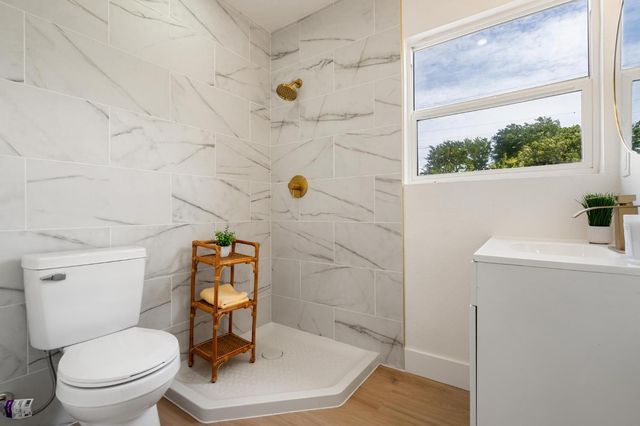 1526 W Monterey Ave, Stockton, CA 95204