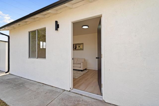 1526 W Monterey Ave, Stockton, CA 95204