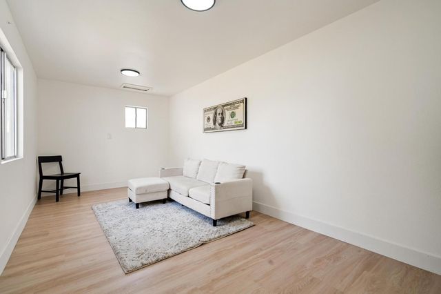 1526 W Monterey Ave, Stockton, CA 95204