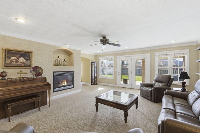 4845 S Farm Road 131, Springfield, MO 65810