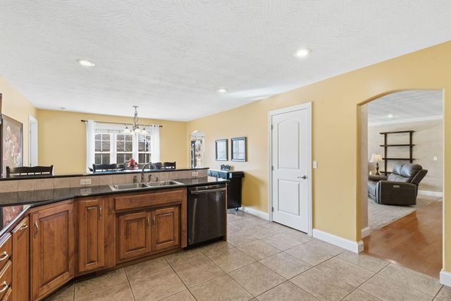 4845 S Farm Road 131, Springfield, MO 65810