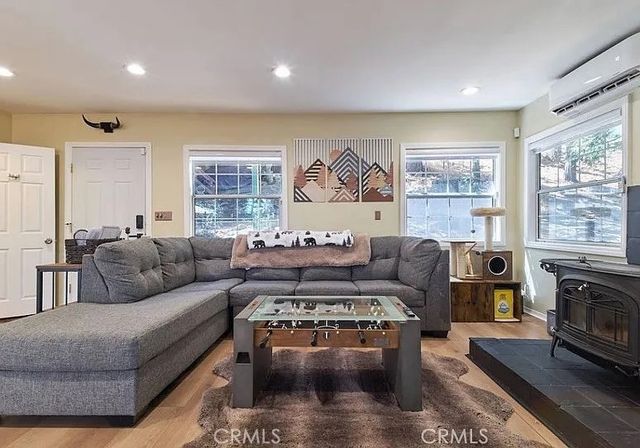 582 Rose, Twin Peaks, CA 92391