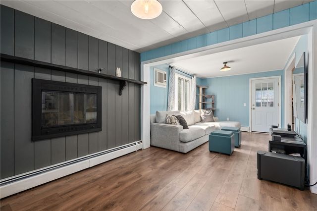 9 Rebecca Street, Coventry, RI 02816