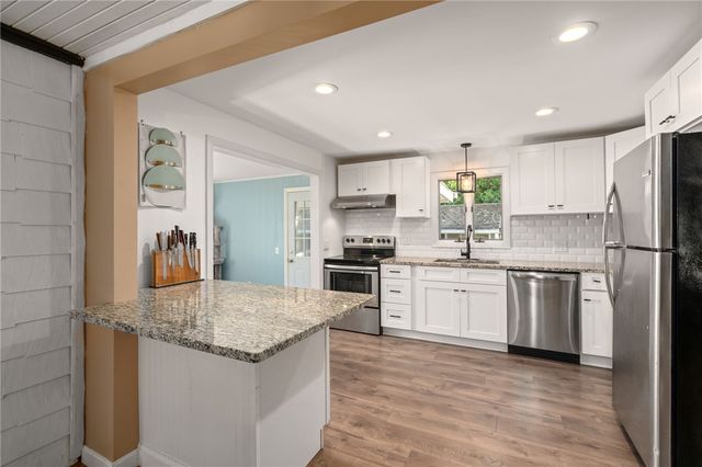 9 Rebecca Street, Coventry, RI 02816