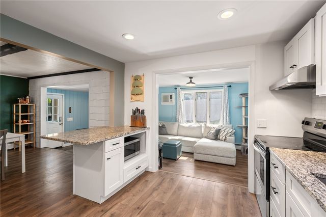 9 Rebecca Street, Coventry, RI 02816