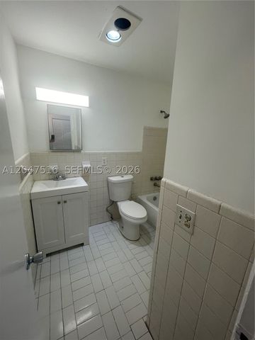 5200 NW 16th St 1, Lauderhill, FL 33313
