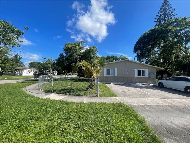 5200 NW 16th St 1, Lauderhill, FL 33313