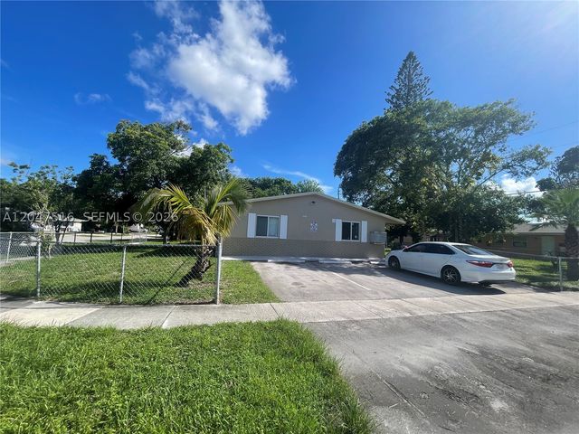 5200 NW 16th St 1, Lauderhill, FL 33313