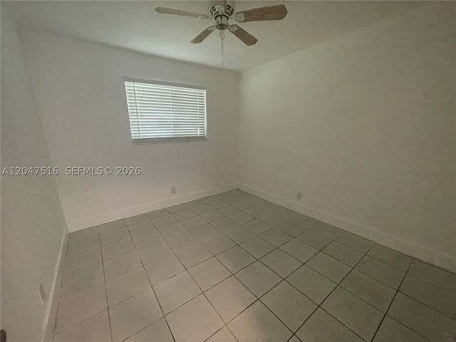 5200 NW 16th St 1, Lauderhill, FL 33313