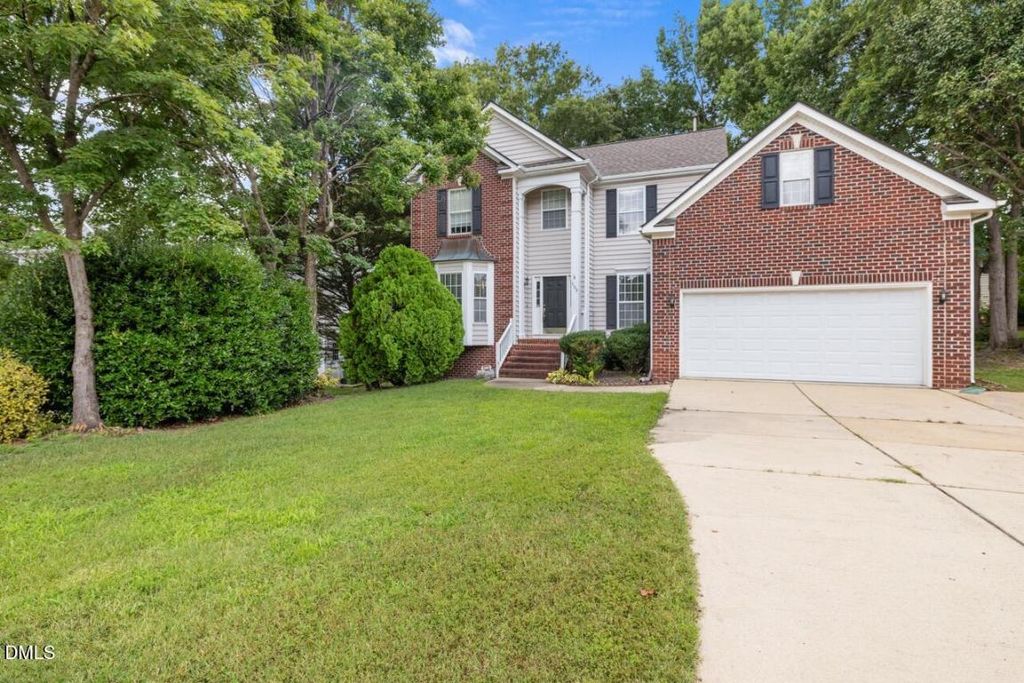 108 Castlebury Creek Court, Cary, NC 27519