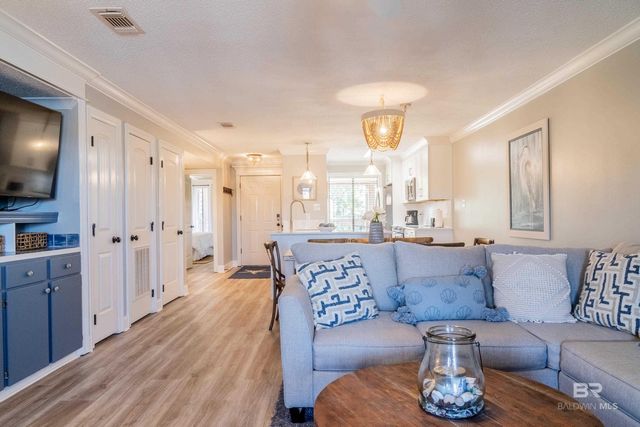 4615 PORT SIDE Lane 202, Gulf Shores, AL 36542