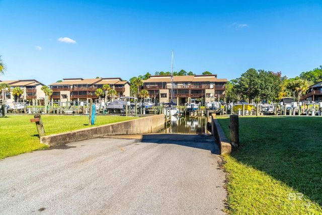 4615 PORT SIDE Lane 202, Gulf Shores, AL 36542