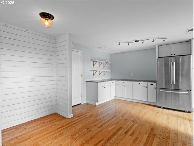 9140 Sw PINEBROOK St, Portland, OR 97224