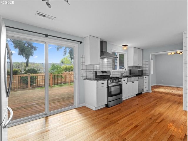 9140 Sw PINEBROOK St, Portland, OR 97224