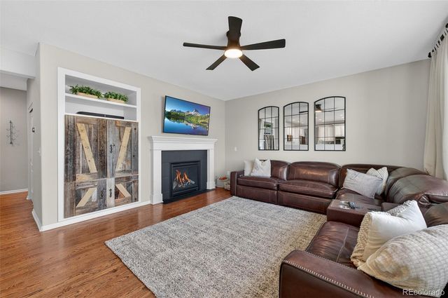 1667 S De Gaulle Way, Aurora, CO 80018