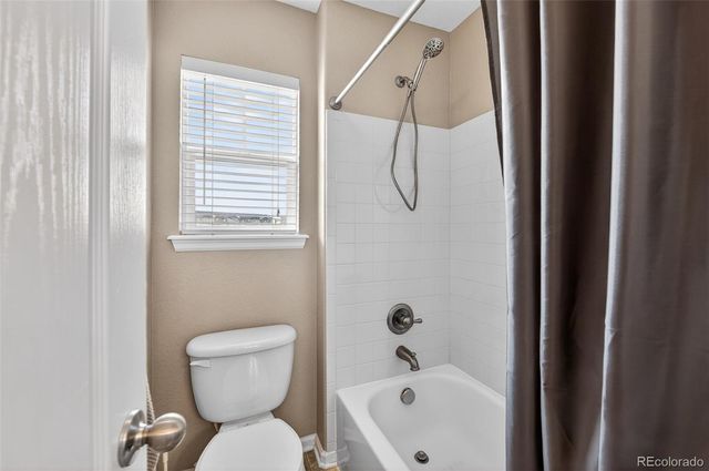 1667 S De Gaulle Way, Aurora, CO 80018