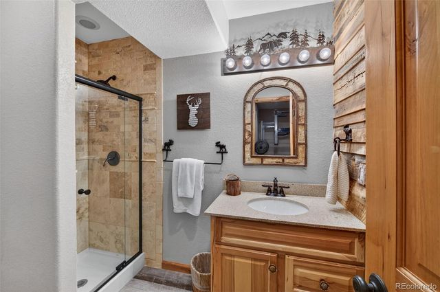 1667 S De Gaulle Way, Aurora, CO 80018