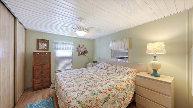 2036 S MOBILE ESTATES DRIVE, Sarasota, FL 34231
