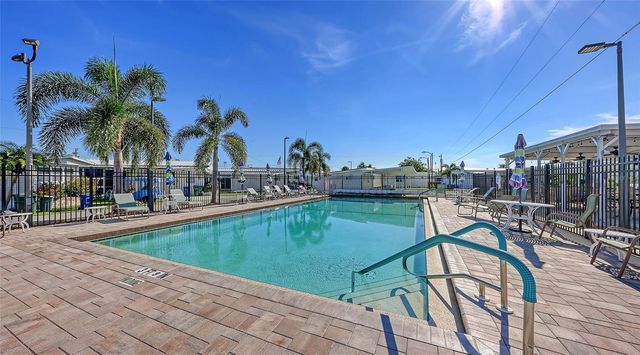 2036 S MOBILE ESTATES DRIVE, Sarasota, FL 34231