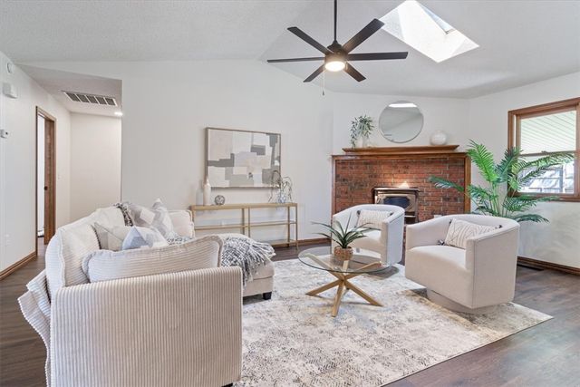 203 Cordes Drive, Siloam Springs, AR 72761