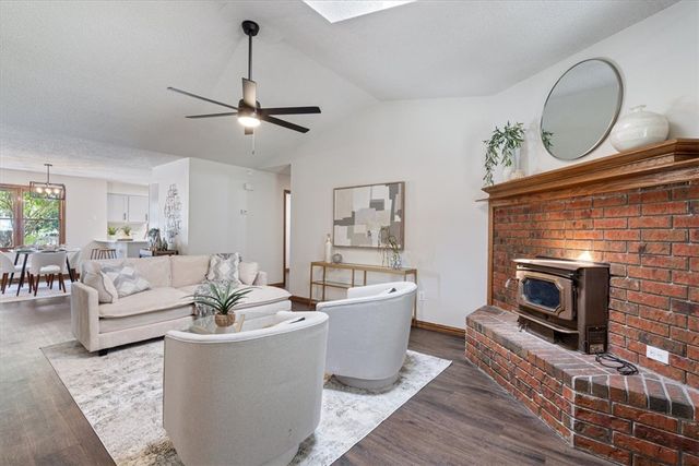 203 Cordes Drive, Siloam Springs, AR 72761