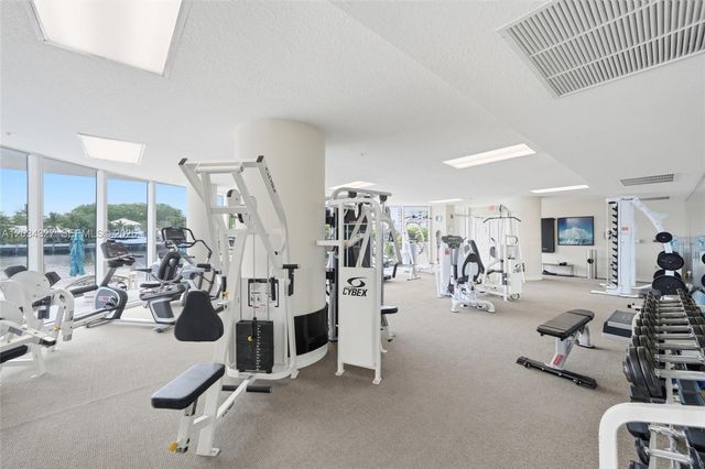 715 Bayshore Dr 705, Fort Lauderdale, FL 33304