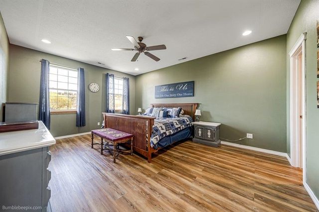 10403 W Granger Rd, Nine Mile Falls, WA 99026