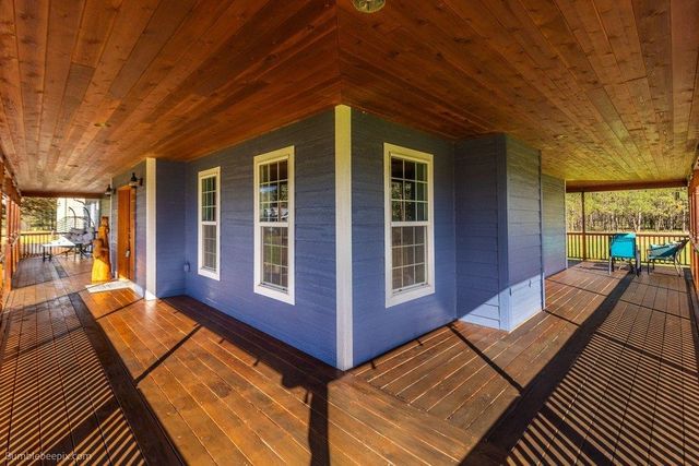 10403 W Granger Rd, Nine Mile Falls, WA 99026