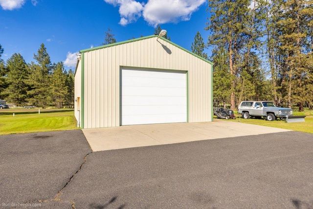 10403 W Granger Rd, Nine Mile Falls, WA 99026