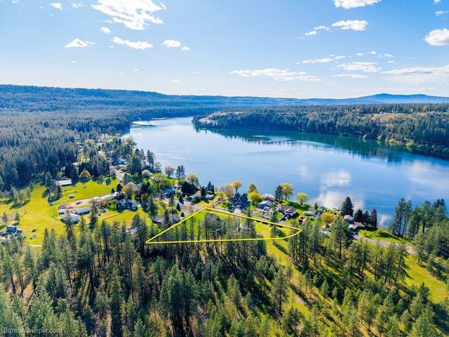 10403 W Granger Rd, Nine Mile Falls, WA 99026