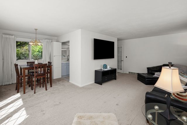 1511 Parklane Drive, Bettendorf, IA 52722