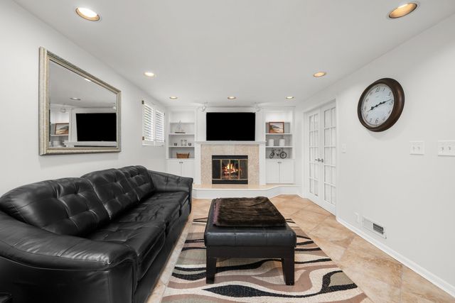 1511 Parklane Drive, Bettendorf, IA 52722