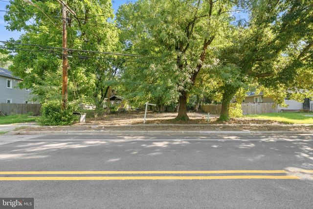 4810 LEROY GORHAM DR, Capitol Heights, MD 20743