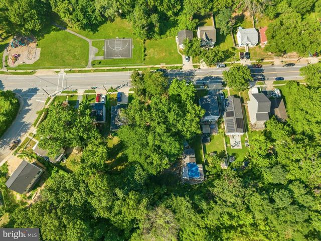 4810 LEROY GORHAM DR, Capitol Heights, MD 20743