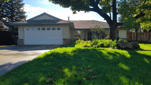 6044 N Gentry Avenue, Fresno, CA 93711