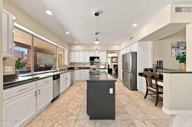 2008 E Granite View Drive, Phoenix, AZ 85048