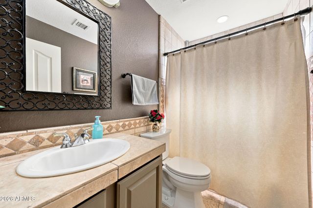 2008 E Granite View Drive, Phoenix, AZ 85048