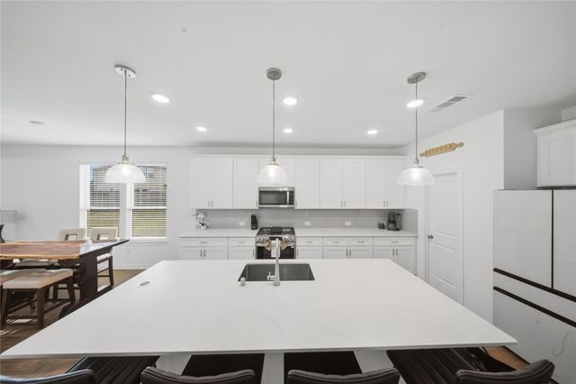 15194 Wild Gully Way, Conroe, TX 77302