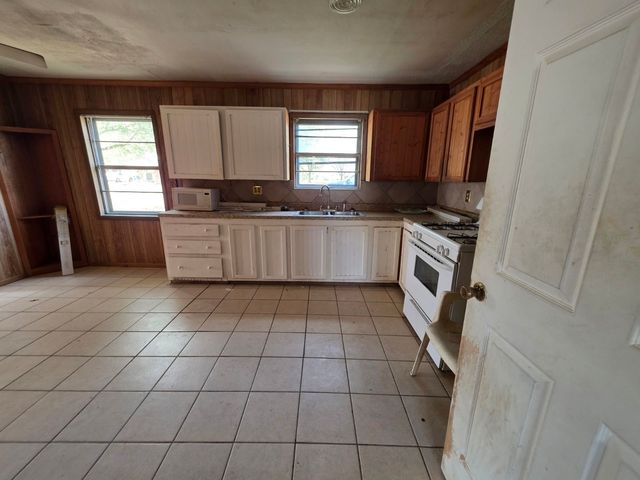 401 Odom Street, Cumby, TX 75433