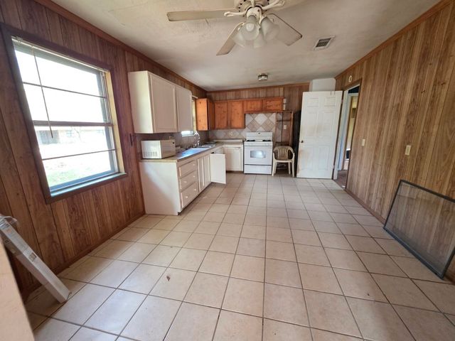 401 Odom Street, Cumby, TX 75433