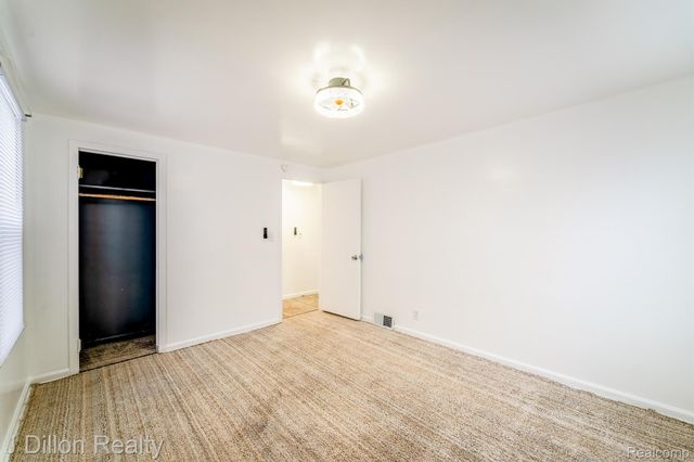 99 Chestnut Street, River Rouge, MI 48218