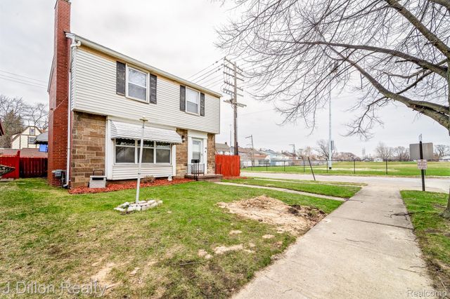 99 Chestnut Street, River Rouge, MI 48218