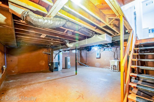 99 Chestnut Street, River Rouge, MI 48218