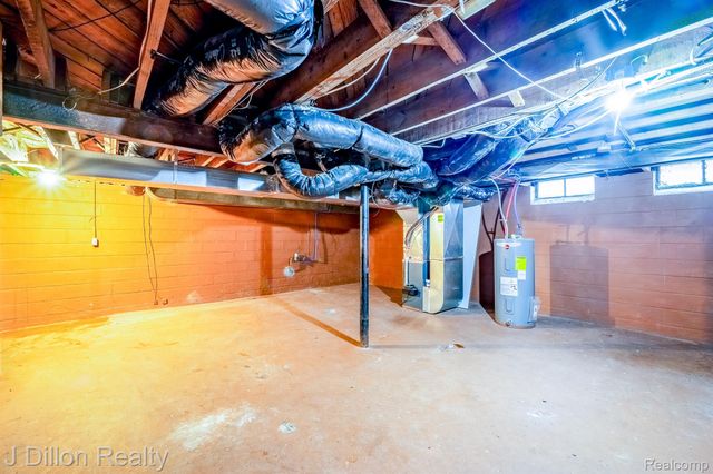99 Chestnut Street, River Rouge, MI 48218