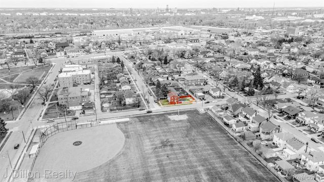 99 Chestnut Street, River Rouge, MI 48218
