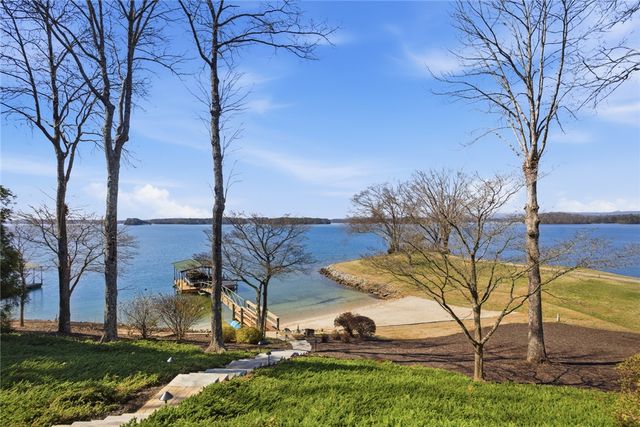 108 Wynwood Court, Seneca, SC 29672