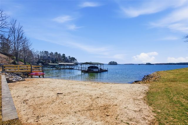 108 Wynwood Court, Seneca, SC 29672