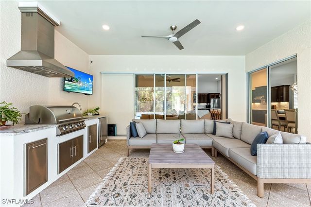 10332 Yorkstone DR, Bonita Springs, FL 34135